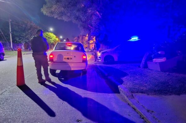 Bernal: operativo para dar con delincuentes que asaltaron a una pareja de jubilados