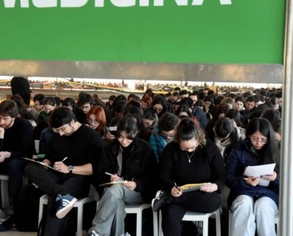 La Provincia presentó el examen de residencias 2026 para el equipo de salud