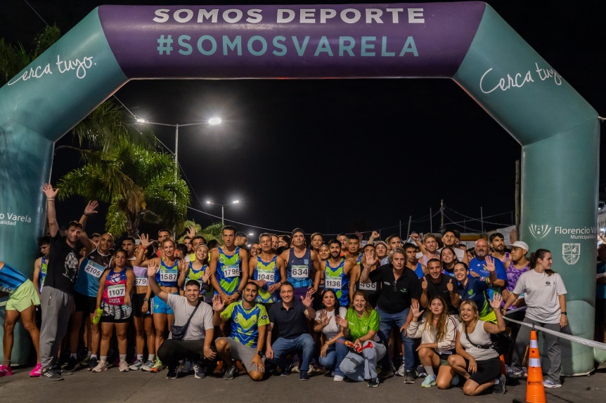 Más de 4300 atletas participaron de la 10° maratón nocturna “Ricardo Castro”