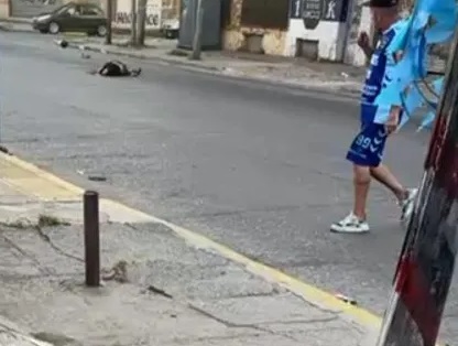 Fatal accidente en Quilmes Oeste: no vio una soga que señalizaba un corte de calles y perdió la vida