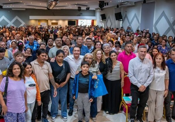 Florencio Varela: Andrés Watson certificó 651 escrituras de familias locales