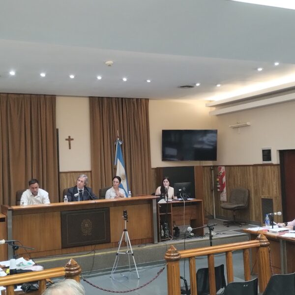 Crimen del delivery en Bernal: dichos contradictorios y denuncias de amenazas en el inicio del juicio oral y público