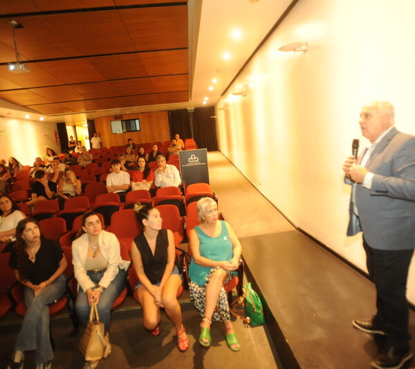 Proyectaron “Traslados” en el Colegio de Abogados de Quilmes; la producción que narra los vuelos de la muerte