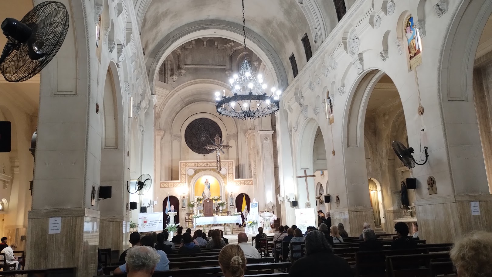 Emotivo recuerdo al Papa Francisco en la Catedral de Quilmes