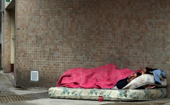 La UCA alerta de que la baja de la pobreza es una “ficción” que no llega al bolsillo