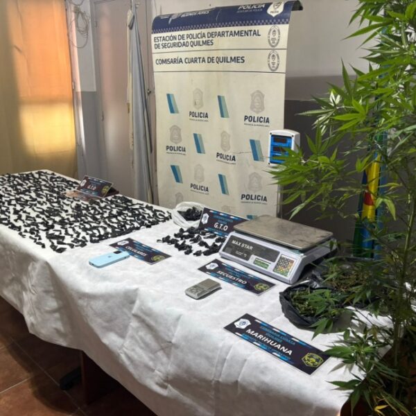 Dos personas detenidas por venta de droga en La Matera