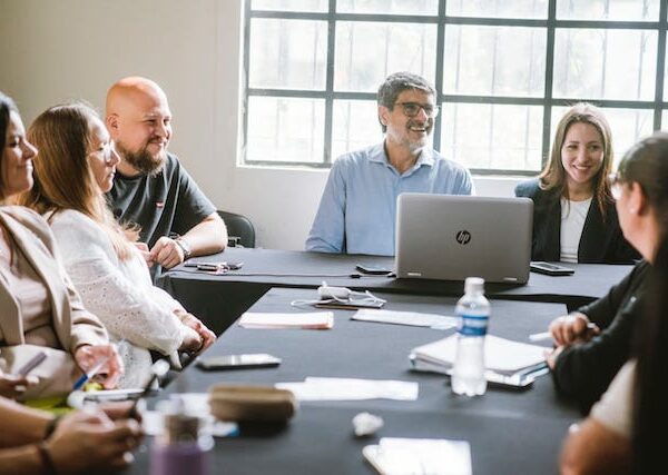 Capacitan sobre la prevención de delitos digitales contra menores y adolescentes en Quilmes