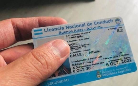 La Plata: pedía hasta $150.000 para tramitar la licencia de conducir y después “se borraba”