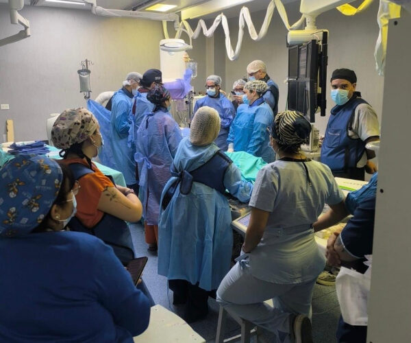 Emplean técnica pionera para prevenir el ACV en el sistema público