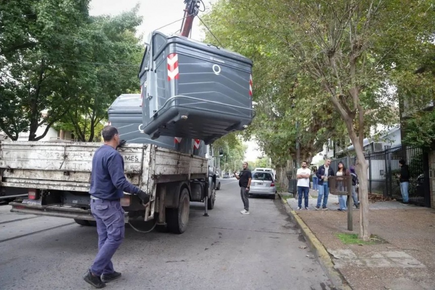 Quilmes amplió la contenerización en el centro con la instalación de 35 nuevos equipos