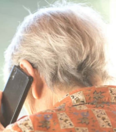 Jubilada quilmeña fue engañada y entregó dólares tras “cuento del tío”