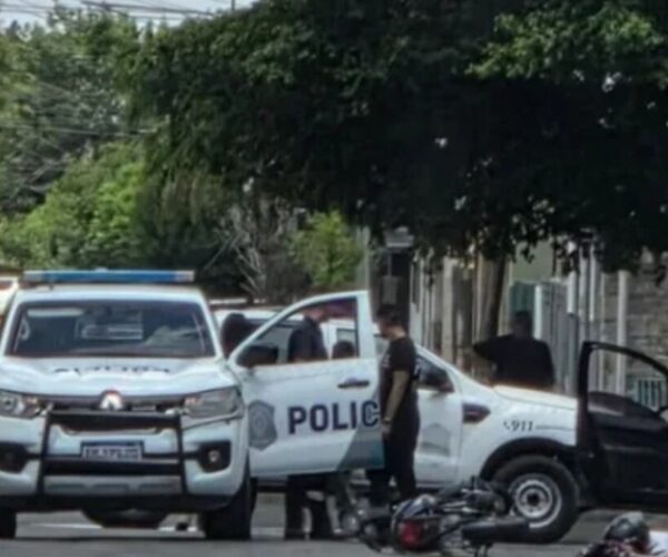 Dolor sin fin: mataron a un alumno de 17 años durante un intento de robo cuando iba al colegio con su padre
