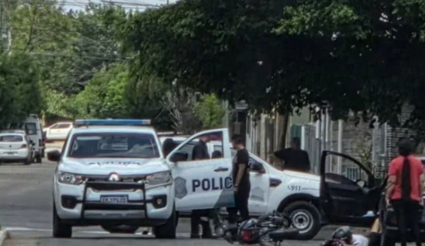 Dolor sin fin: mataron a un alumno de 17 años durante un intento de robo cuando iba al colegio con su padre