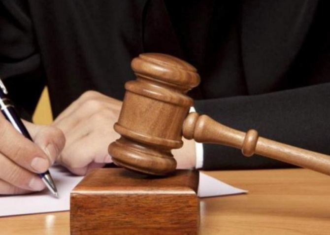 Juez de Morón dictó cautelar contra desregulación de servicios y actividades prevista en DNU