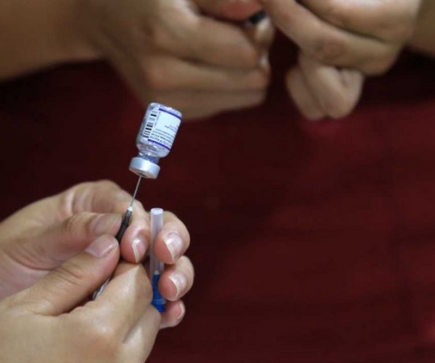 Valoran la labor sanitaria en Quilmes en el marco de la vacunación contra el COVID-19