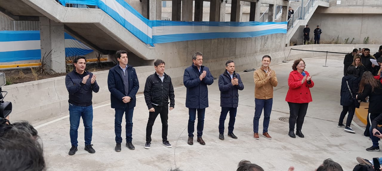 Kicillof y Massa inauguraron el paso bajo nivel “Diego Armando Maradona” en San Vicente