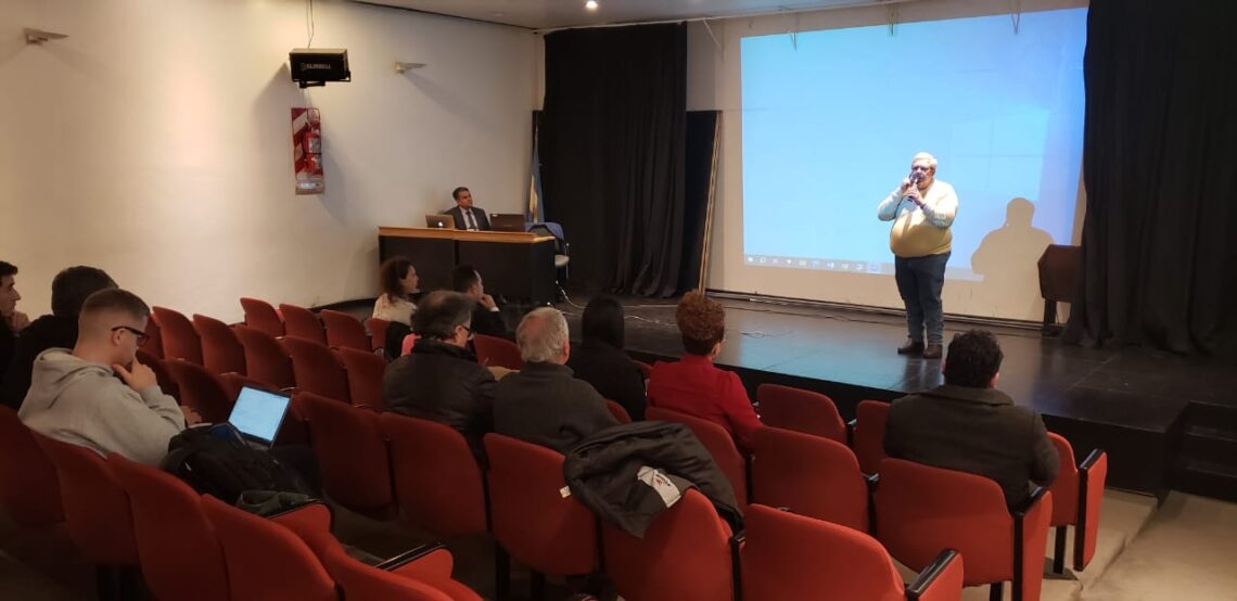 “El ofrecimiento de prueba preliminar para juicios orales”; propuesta académica en el Colegio de Abogados de Quilmes