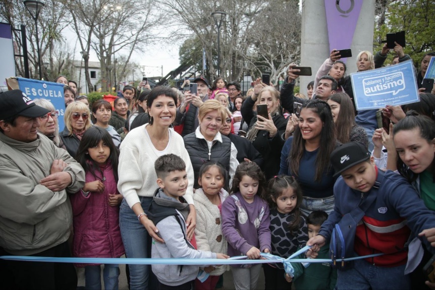 Mayra Mendoza: “hay que acompañar a los proyectos políticos que mejoran la vida de la gente”