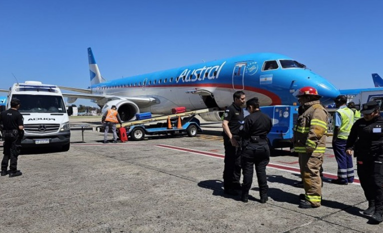 Amenaza de bomba en Aeroparque: evacuaron el lugar y se descartó la presencia de explosivos