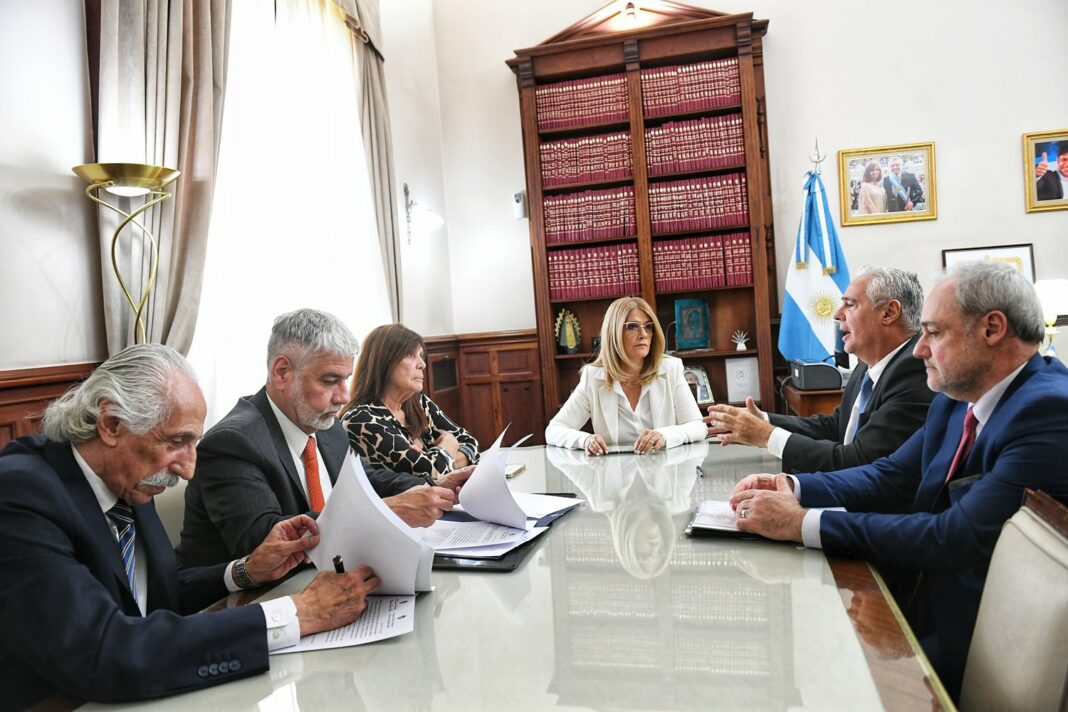 El Senado y la Corte bonaerense se reunieron para darle celeridad a la Justicia