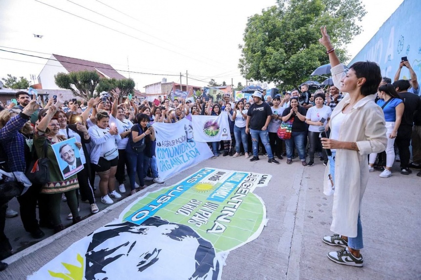Mayra Mendoza en la avenida Presidente Néstor Kirchner: “es el mejor homenaje que le podemos hacer a quien nos sacó del infierno”
