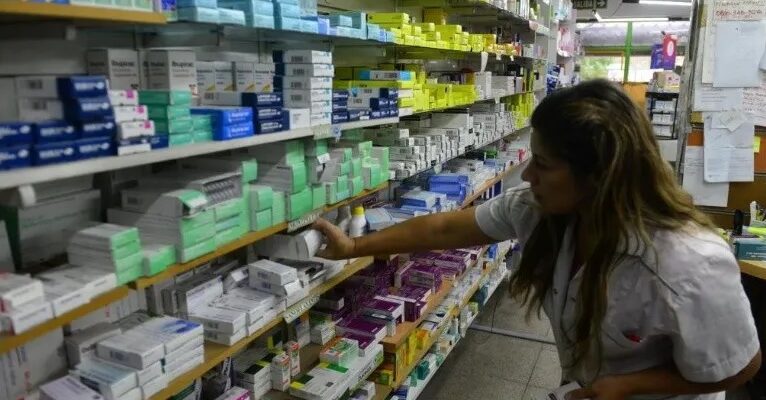 Recurso judicial busca que el PAMI restituya la entrega de medicamentos gratuita