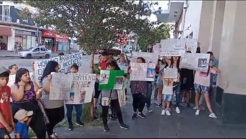 Detenido por entraderas: familiares se manifestaron frente a Tribunales de Quilmes y piden por su libertad