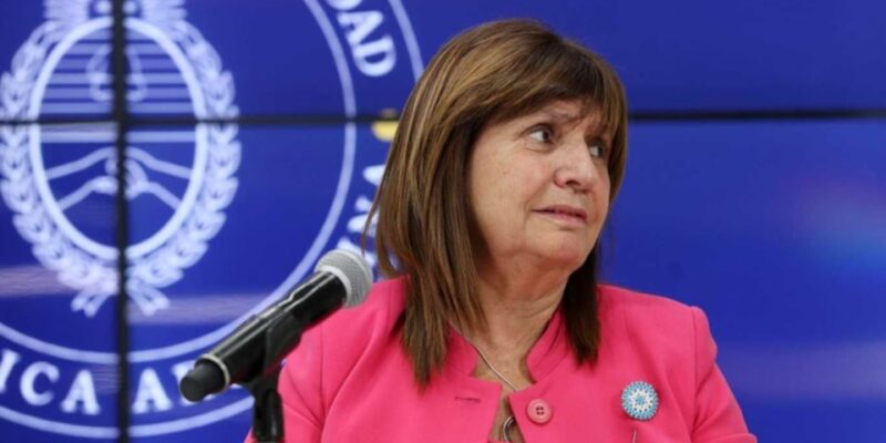 Patricia Bullrich anunció la detención de “un terrorista vinculado al Estado Islámico que reclutaba jóvenes”