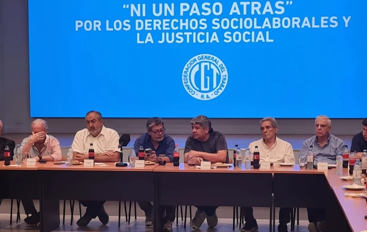 La CGT se quejó de que “el ajuste lo paga el pueblo” y pidió más diálogo al Gobierno