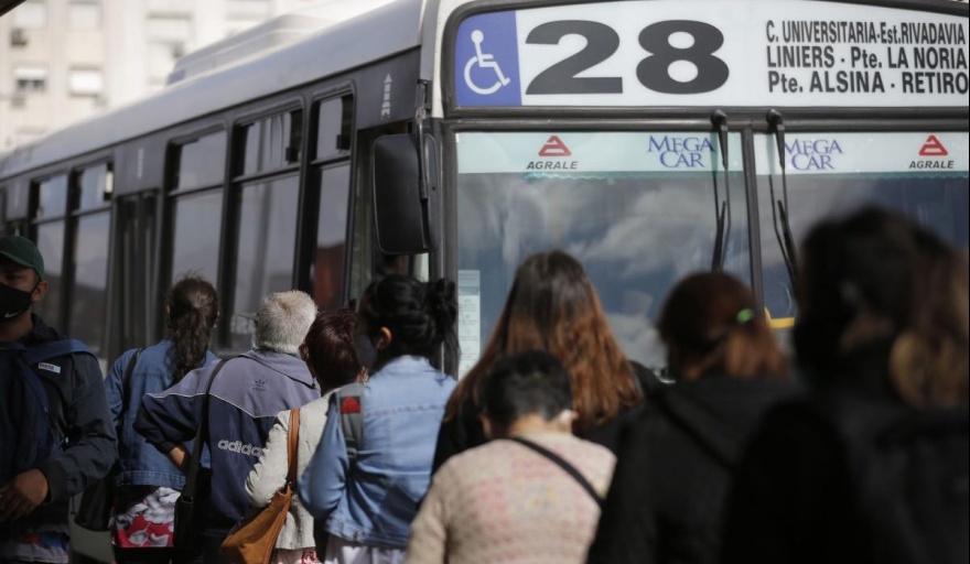 Rige un alza del 45 % el transporte público en el AMBA