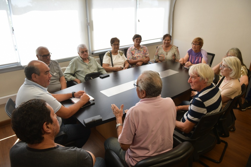 Florencio Varela: responsables de centros de jubilados expresaron incertidumbre ante las determinaciones del Ejecutivo nacional