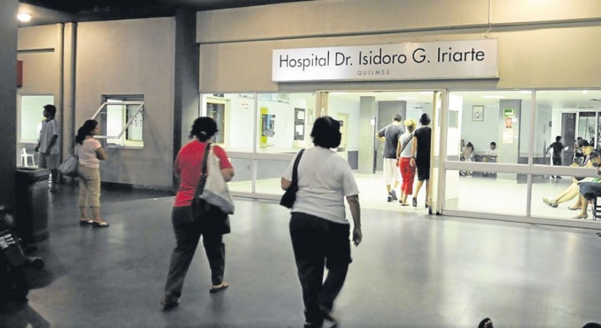 Atacaron a otra enfermera en el Hospital Iriarte y vuelven a limitar la atención