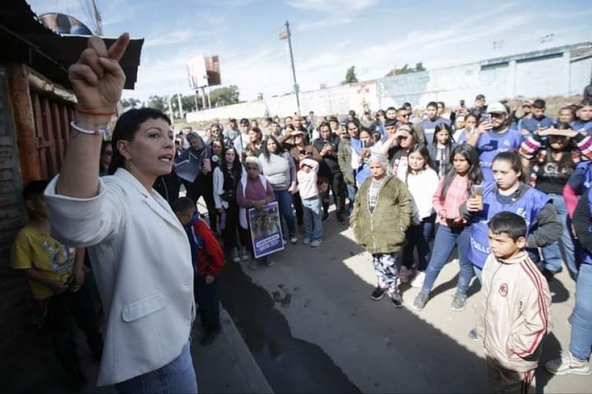 Mayra Mendoza: “no nos vamos a someter a un insensible, a quien no le importa el sufrimiento de las personas”