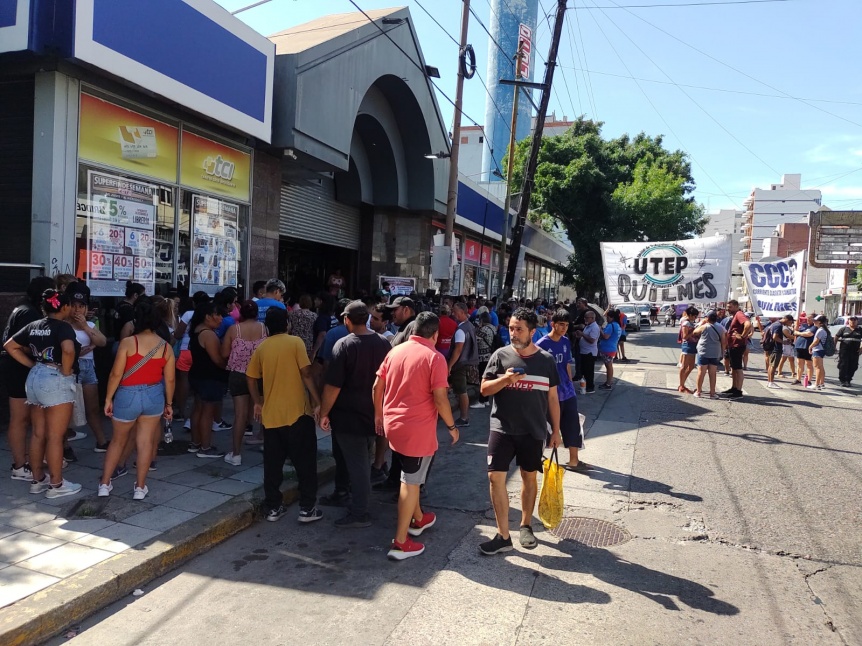 La UTEP y la CCC reclamaron alimentos a hipermercados en Quilmes, Avellaneda y Berazategui