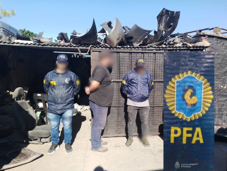 Policía Federal Argentina desarticuló un taller clandestino de autopartes en Claypole
