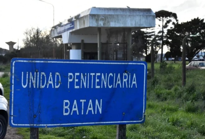 Detienen al jefe de Sanidad de una cárcel acusado de abusar de presos a cambio de medicamentos