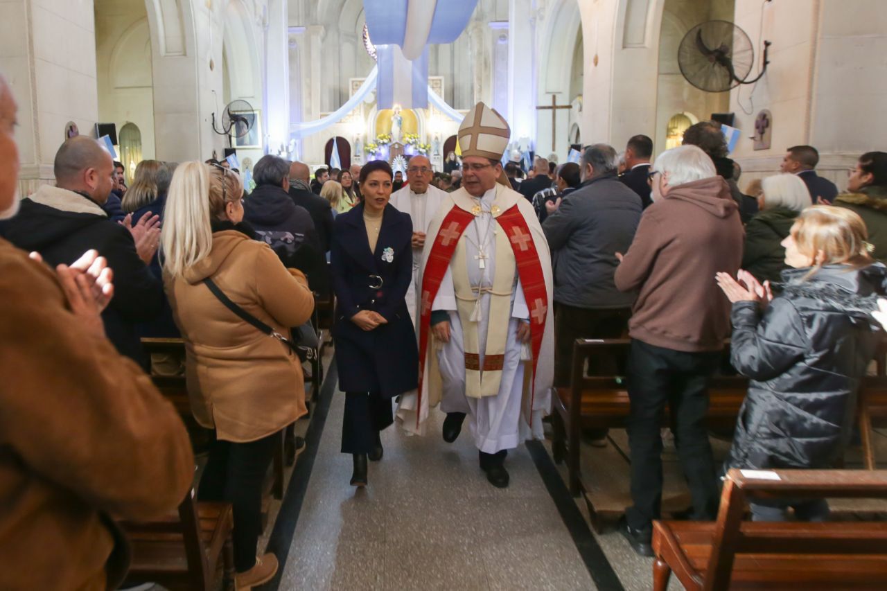 Mayra Mendoza participó del Tedeum celebrado en la Catedral de Quilmes