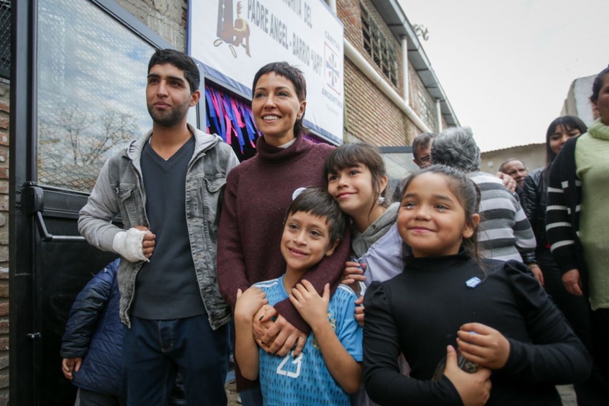 Mayra Mendoza participó de la inauguración de la ampliación del centro comunitario de la Diócesis de Quilmes