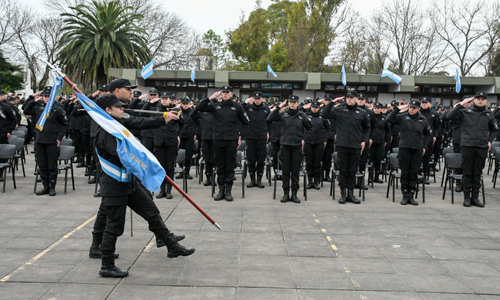 Cadetes penitenciarios de 35 distritos bonaerenses juraron fidelidad a la Bandera Nacional