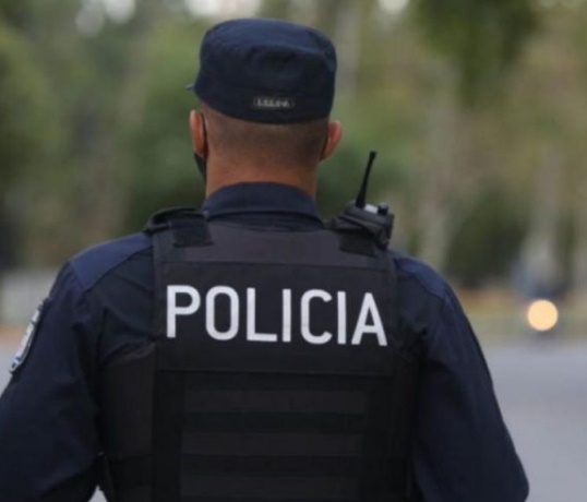 Policía Bonaerense: allanamientos y detenidos en investigación por supuestas irregularidades