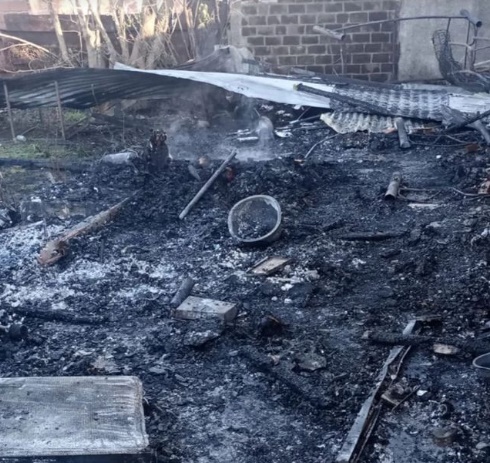 Una familia se quedó sin nada tras voraz incendio en Hudson: apelan a la solidaridad de la comunidad