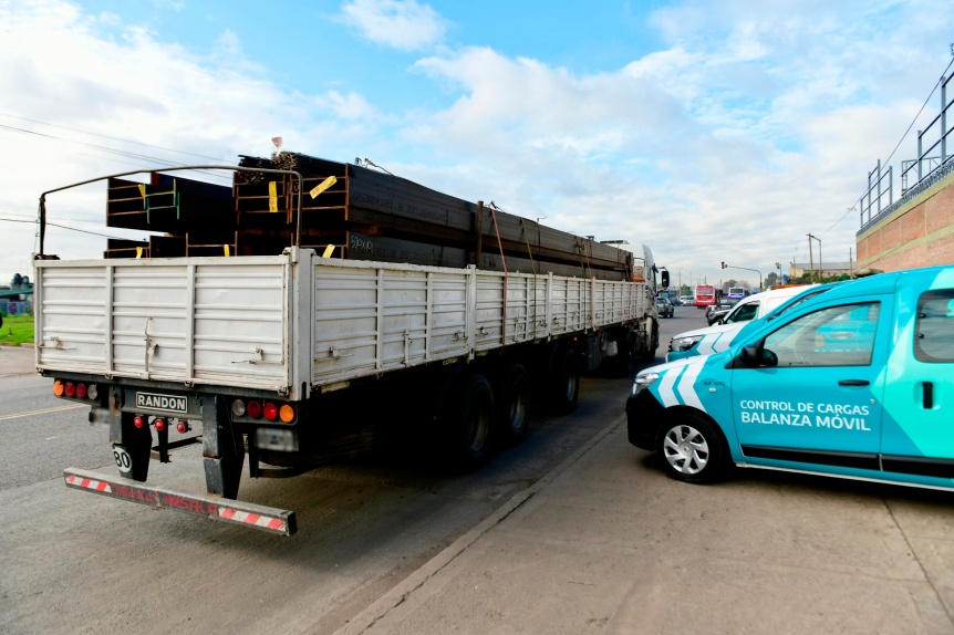 Quilmes: Provincia sacó de las rutas camiones con más de 16 toneladas de exceso en carga