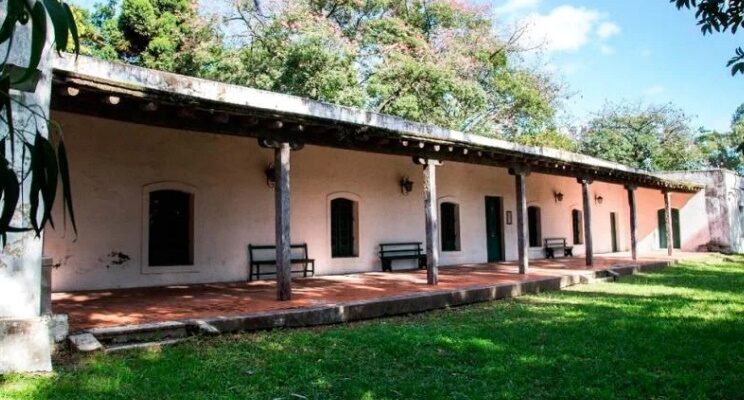 Invitan a los vecinos a visitar la Casona de Santa Coloma en Bernal