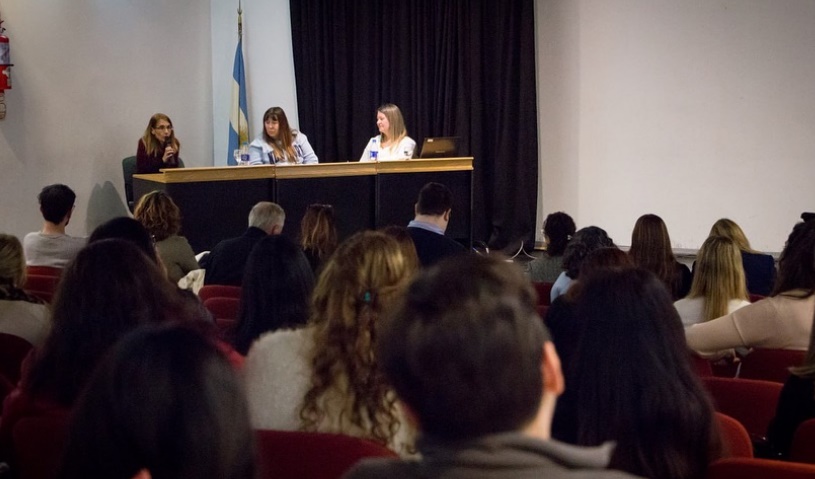 Jornada sobre derechos de mujeres, niños, niñas y adolescentes víctimas del delito de trata en el Colegio de Abogados de Quilmes