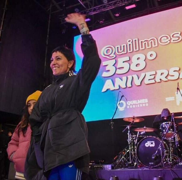 Festival Somos Quilmes: miles de vecinos y vecinas disfrutaron la presentación de Estelares