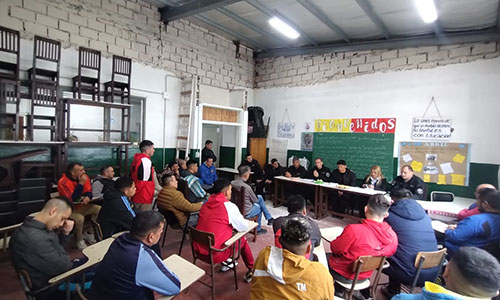 Reunión sobre Comité de Prevención y solución de conflictos en la Unidad 31 de La Capilla