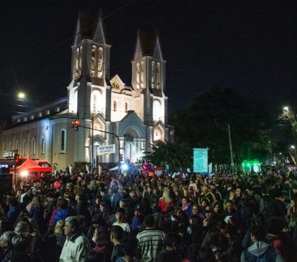 En septiembre llegan el desfile por el aniversario de Bernal y los tradicionales Fogones