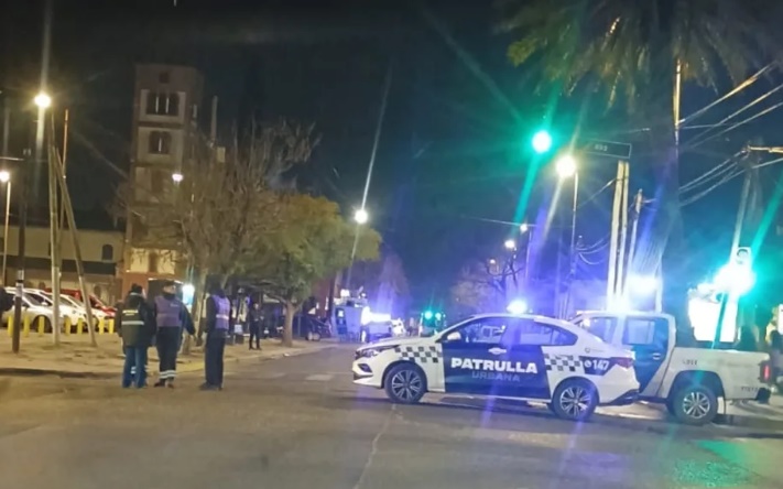 Murió miembro de la Policía Local de Quilmes atropellado por dos jóvenes en moto frente al Hospital