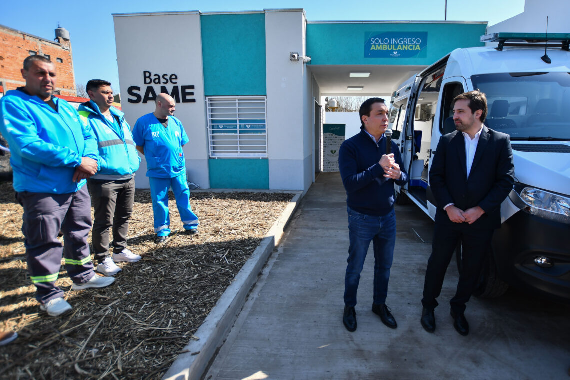 Watson y Kreplak inauguraron la base SAME de Bosques Norte