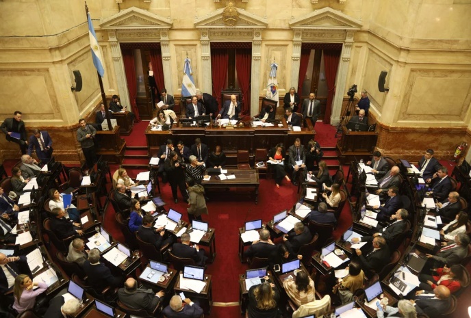 El Senado implementa la huella digital para controlar el presentismo de los empleados